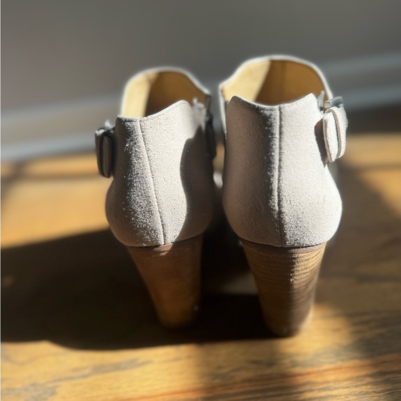 Michael Kors Suede Ankle Booties size 11/41 - Picture 3 of 7